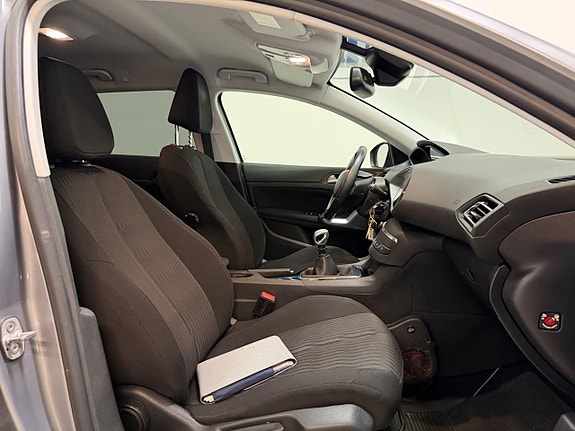 Peugeot 308 SW 18 of 25