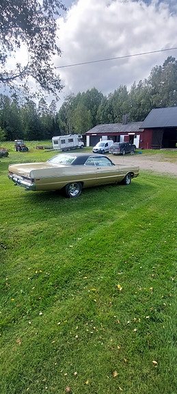 Plymouth Fury 4 of 7
