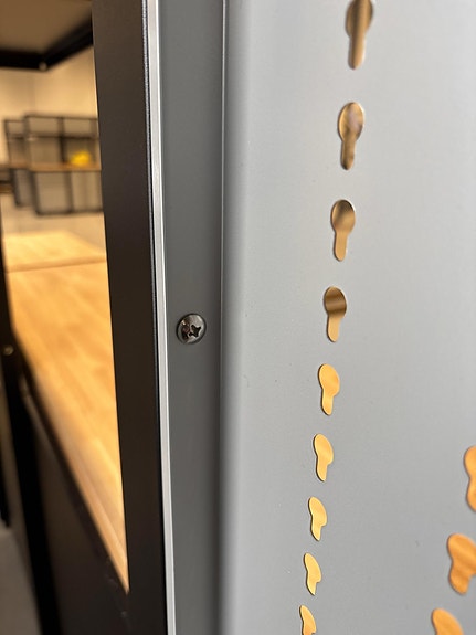 Product image 17 of 20