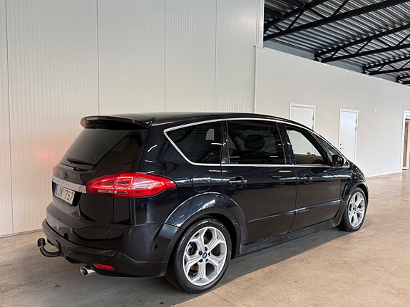 Ford S-MAX 3 of 5