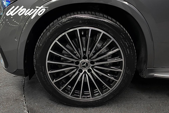 Mercedes-Benz GLC400 e 23 of 24