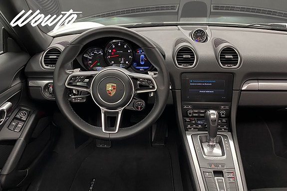 Porsche 718 Boxster 22 of 23