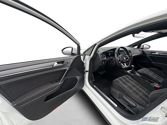 Volkswagen Golf I 10 of 27