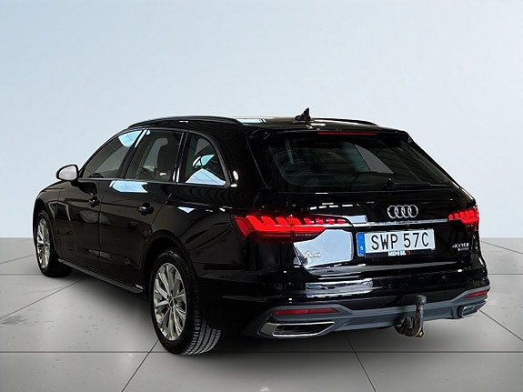 Audi A4 4 of 5