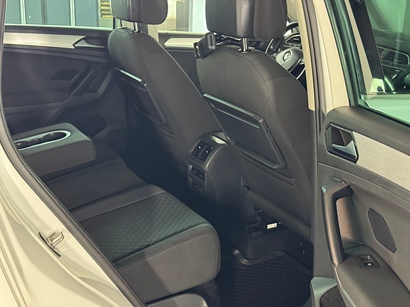 Volkswagen Tiguan 5 of 5