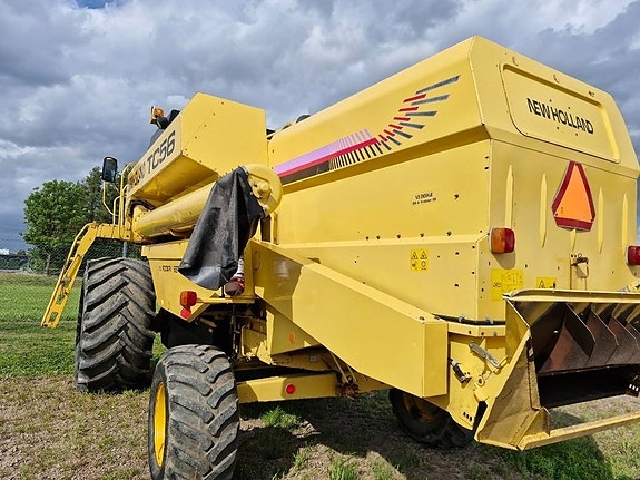 New Holland TC 56 Rotary Separator 3 of 5