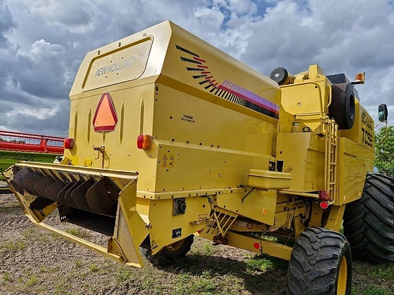 New Holland TC 56 Rotary Separator 5 of 5