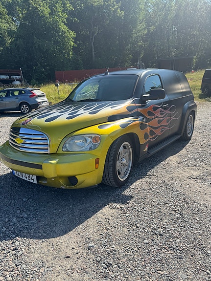 Chevrolet HHR 2 of 5