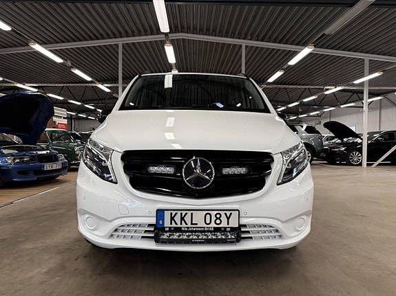 Mercedes-Benz Vito 119 2 of 5