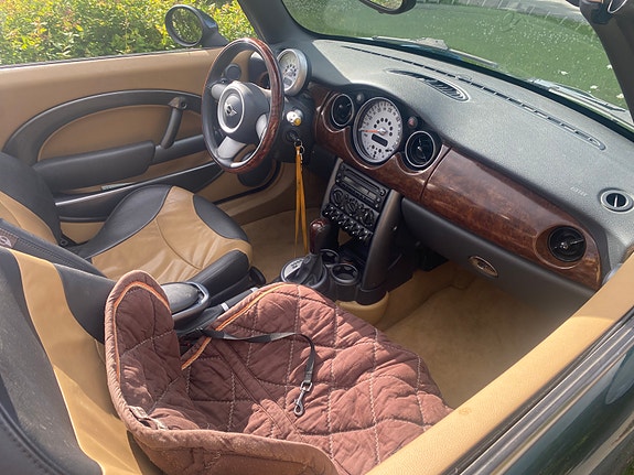 MINI Cooper 3 of 5