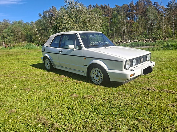 Volkswagen Golf II 2 of 5