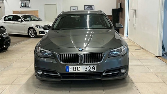 BMW 520d 2 of 5