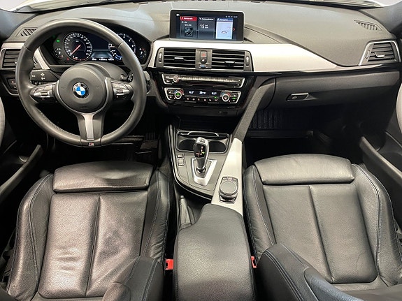 BMW 320 12 of 16