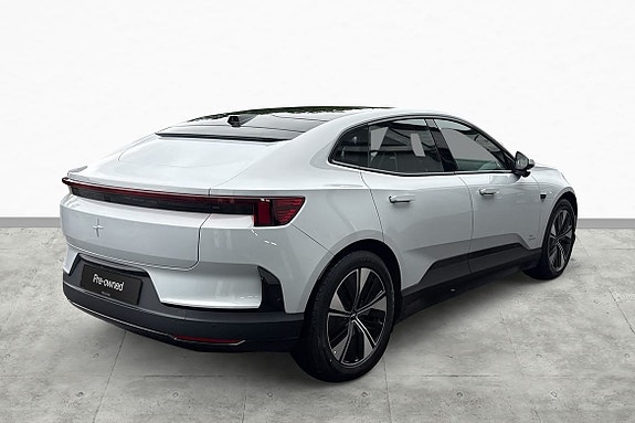 Polestar 4 9 of 20