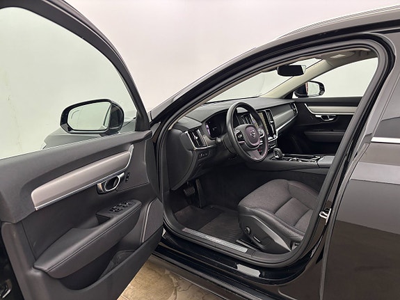 Volvo V90 14 of 26