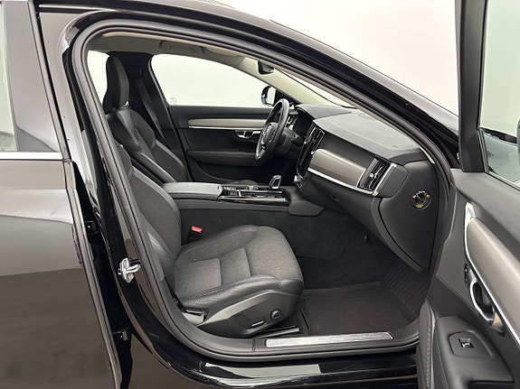 Volvo V90 20 of 26