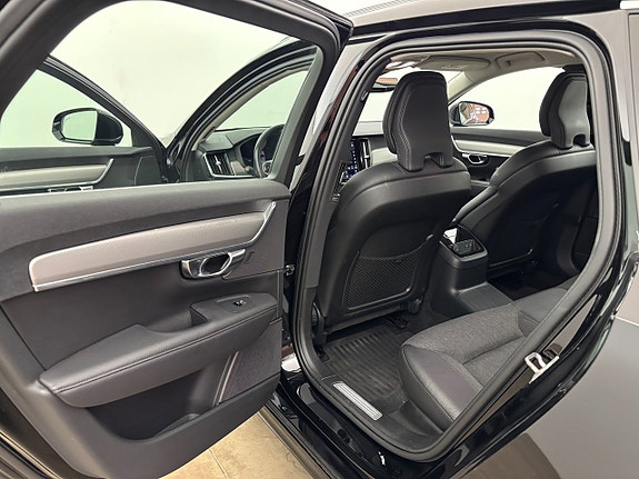 Volvo V90 12 of 26