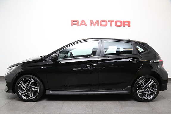 Hyundai i20 2 of 5