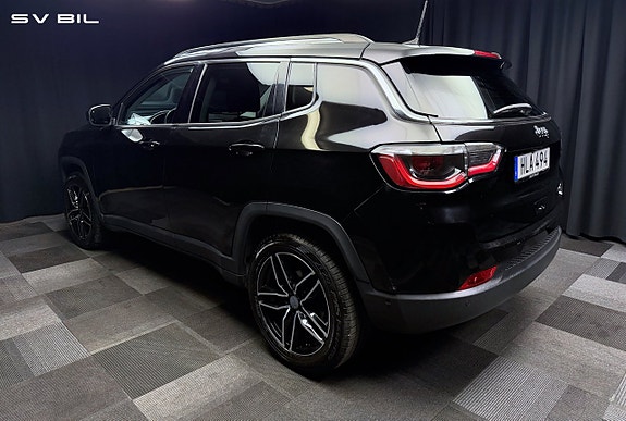 Jeep Compass 6 of 29