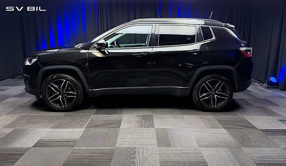 Jeep Compass 8 of 29