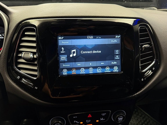Jeep Compass 23 of 29