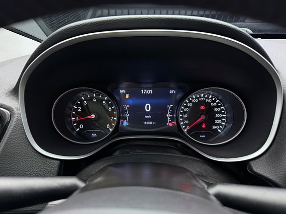 Jeep Compass 19 of 29