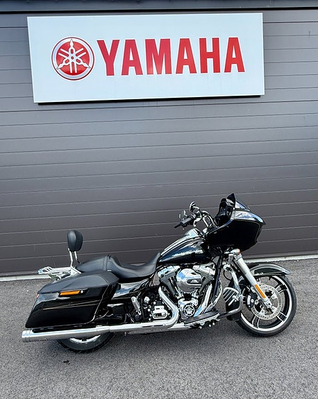 Harley-Davidson Road Glide Special FLTRXS Dr.Jekill & Mr.Hyde 4 of 5