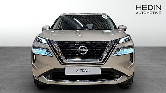 Nissan X-Trail 4 of 14