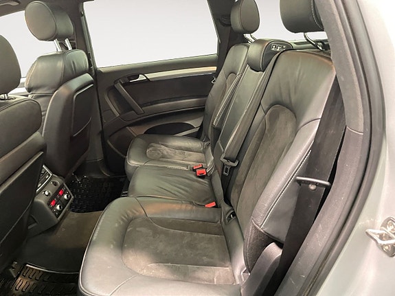 Audi Q7 12 of 21