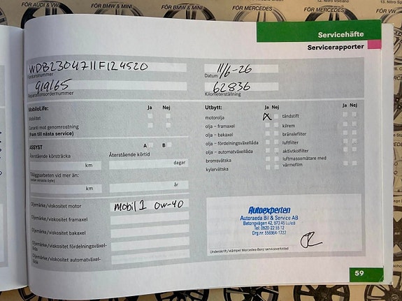Mercedes-Benz SL500 30 of 30