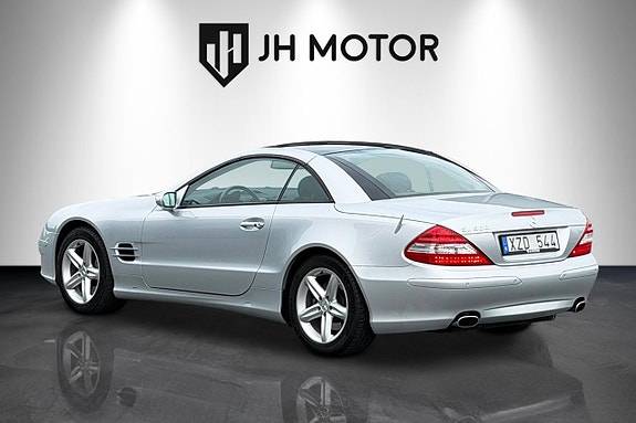 Mercedes-Benz SL500 6 of 30