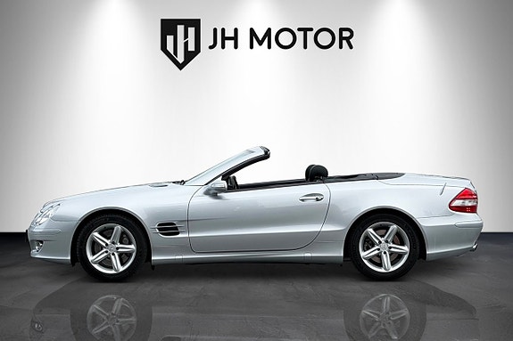 Mercedes-Benz SL500 5 of 30