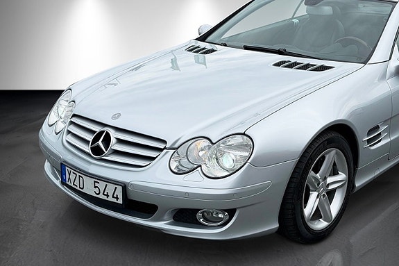 Mercedes-Benz SL500 12 of 30