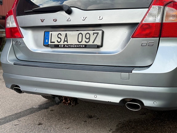 Volvo V70 4 of 5
