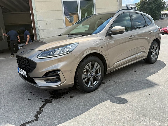 Ford Kuga 3 of 6