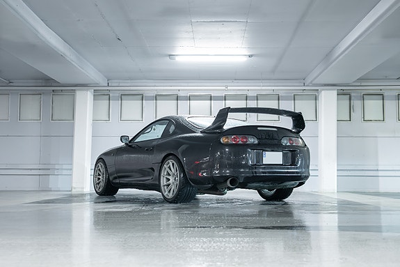 Toyota Supra 2 of 5