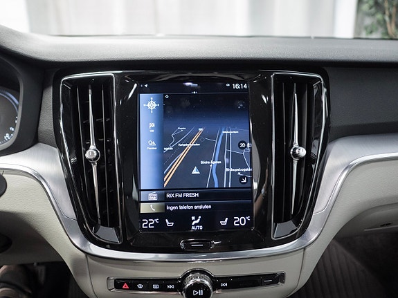 Volvo V60 13 of 17