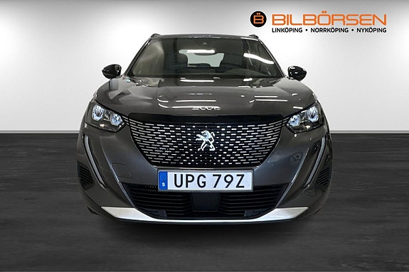 Peugeot 2008 2 of 5
