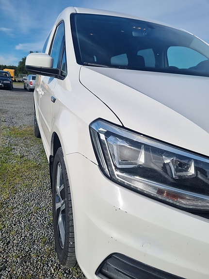 Volkswagen Caddy Maxi 4 of 5