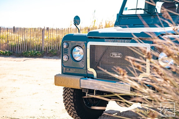 Land Rover Defender 90 6 of 27