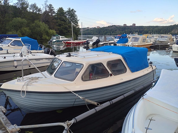 Ryds Camping 1976 med Tohatsu 60 hk – fin och komplett 3 of 7