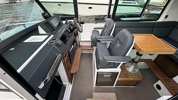 Axopar 37 Brabus -2019 11 of 19