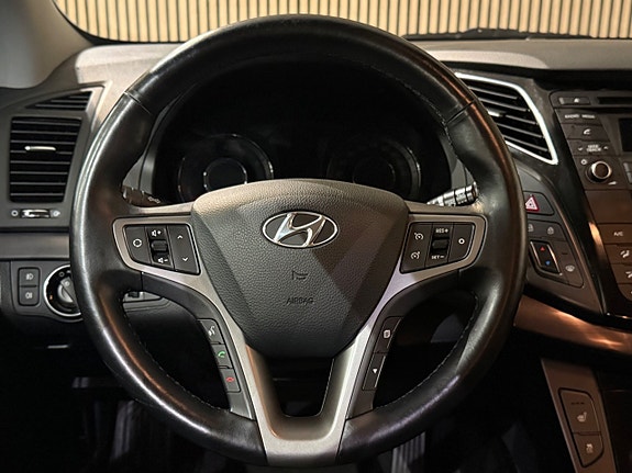 Hyundai i40 13 of 28