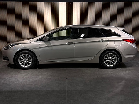 Hyundai i40 2 of 28