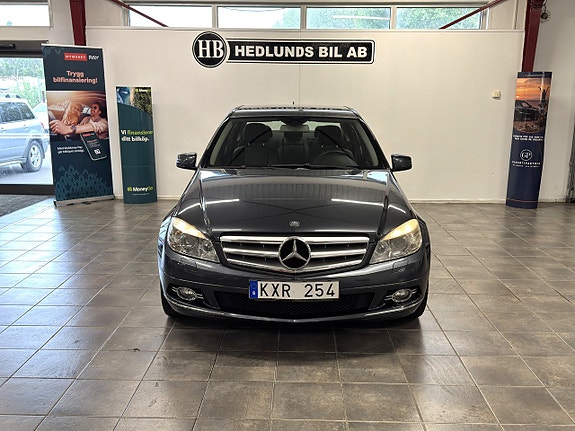 Mercedes-Benz C220 5 of 19