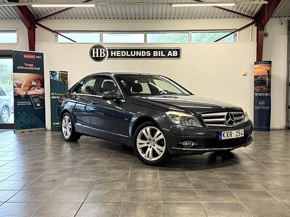 Mercedes-Benz C220 2 of 19