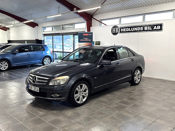 Mercedes-Benz C220 8 of 19
