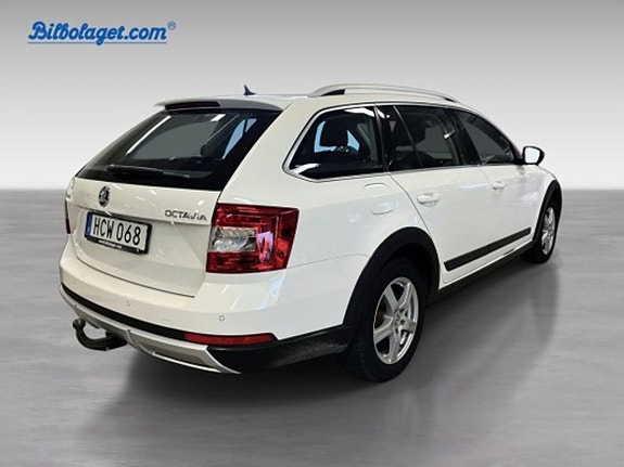 Skoda Octavia Scout 5 of 5