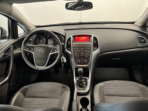 Opel Astra 15 of 17