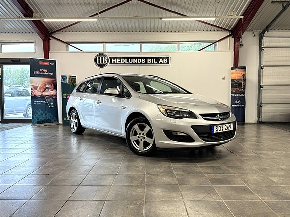 Opel Astra 2 of 5